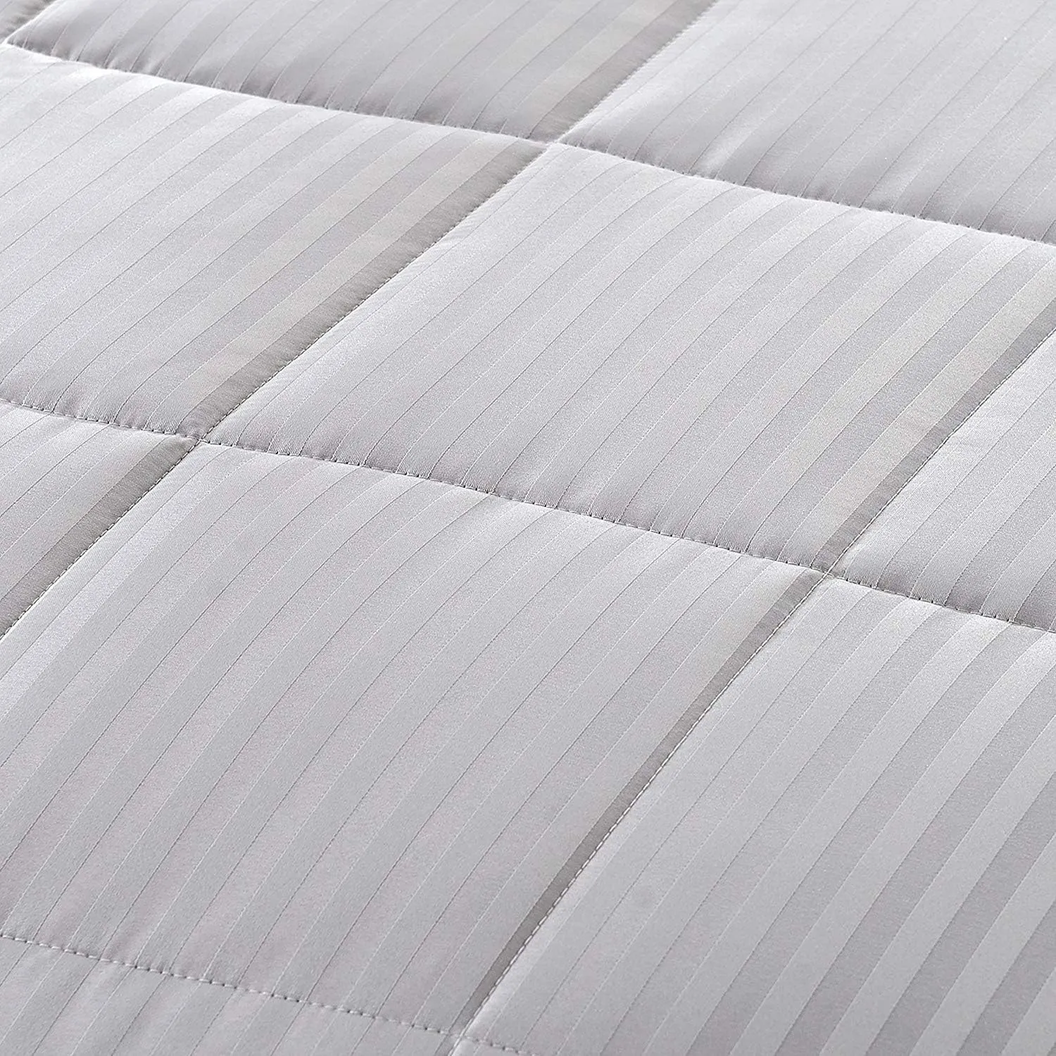 100% Cotton Lightweight Down Alternative Blanket with Satin Trim,Oversized King Size 600 GSM,Soft Fluffy,Baffle Box Stitched Only Comforter with 2 Pillowcovers(3 PC | Silver)