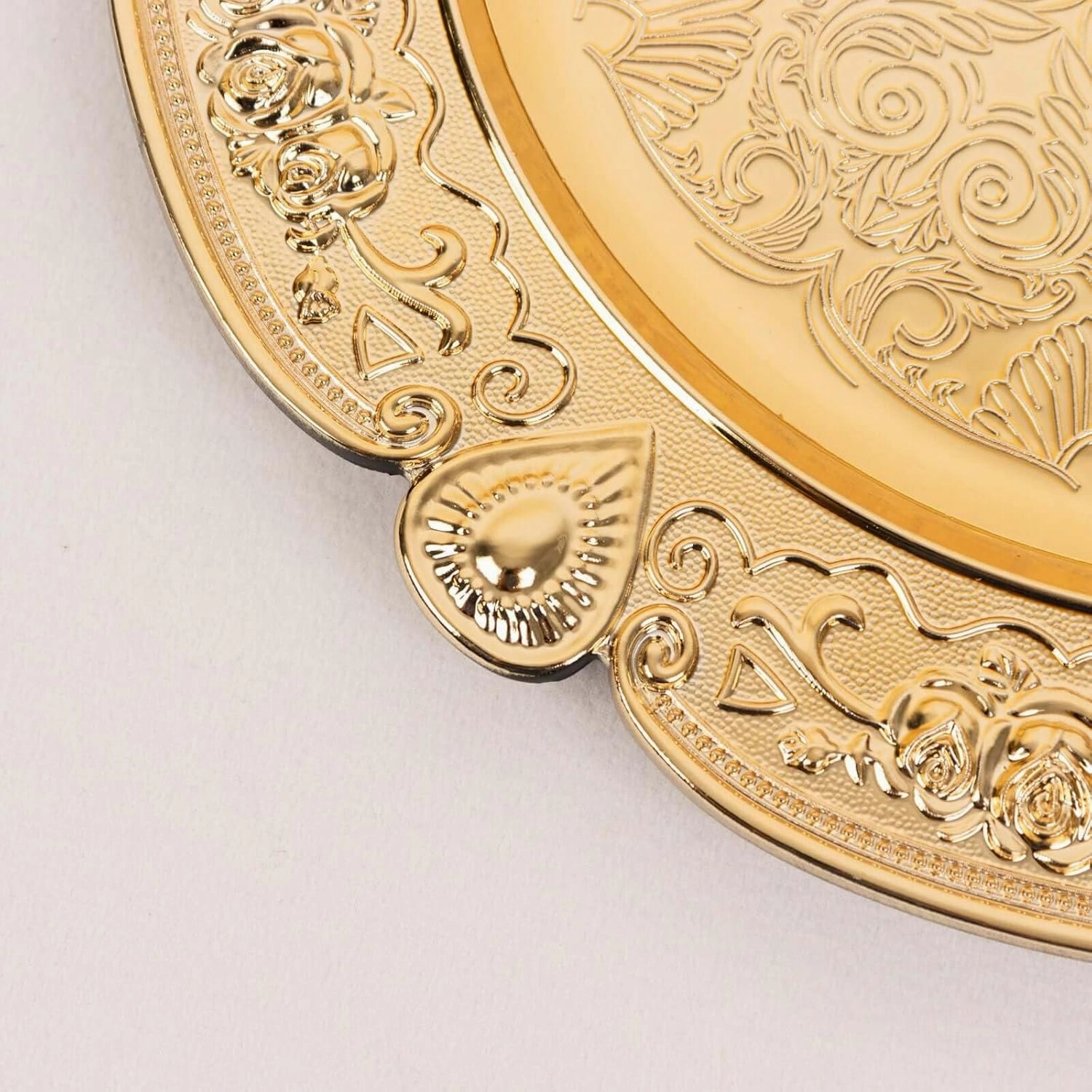 12-Pack Acrylic Charger Plates, Round 13" Gold Floral Embossed with Scalloped Rim – Decorative Dinner Serving Plates Party Tableware