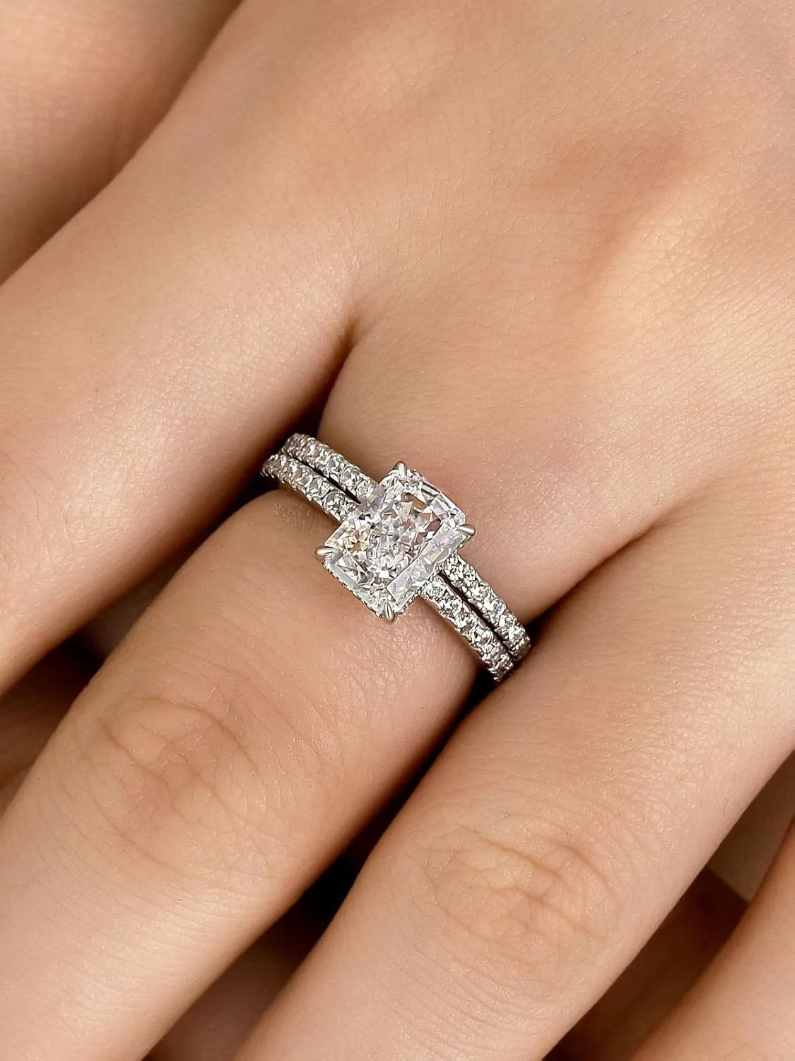 1.5 Carat Radiant Cut Engagement Ring Set, Sterling Silver 5A Cubic Zirconia Simulated Diamond Wedding Ring Set for Women