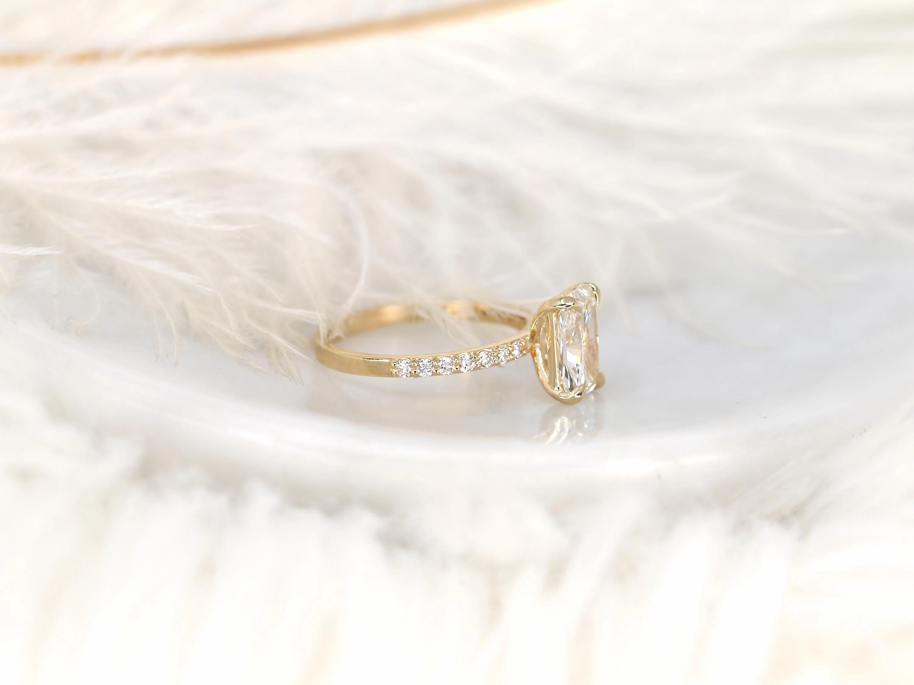 2.01ct Bryce 14kt Gold Diamond Radiant Solitaire Ring