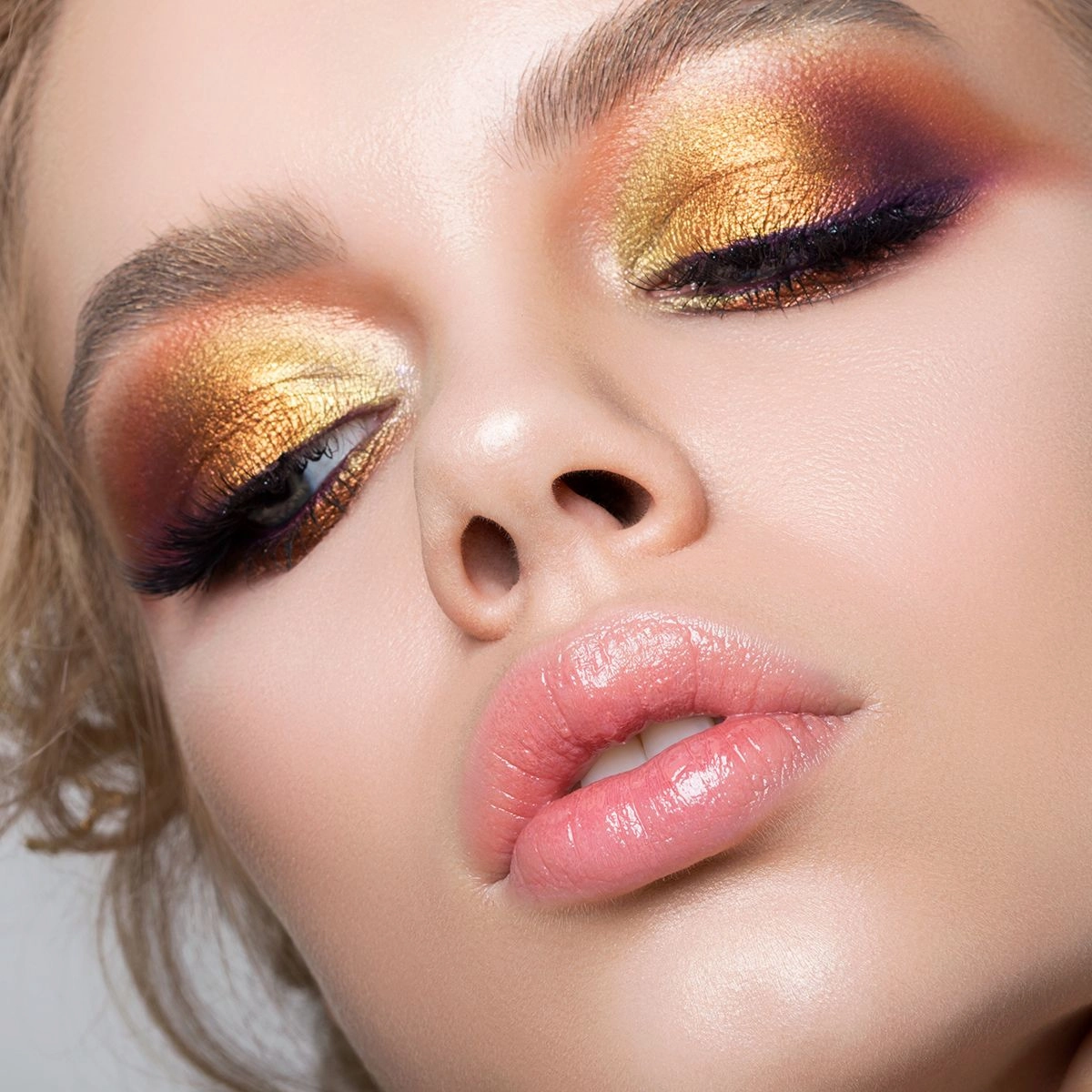 62073 Metallic Eyeshadow: Golden Hour