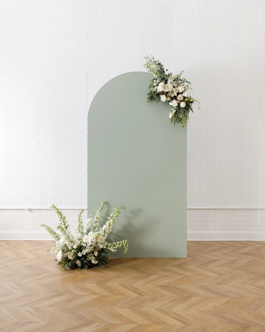 Blushing - Bellamy Panel with Floral Arrangements