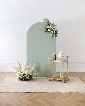 Blushing - Bellamy Panel with Floral Arrangements
