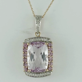 Carillon Kunzite Natural Gemstone Cushion Shape Pendant 18K Rose Gold Engagement Jewelry