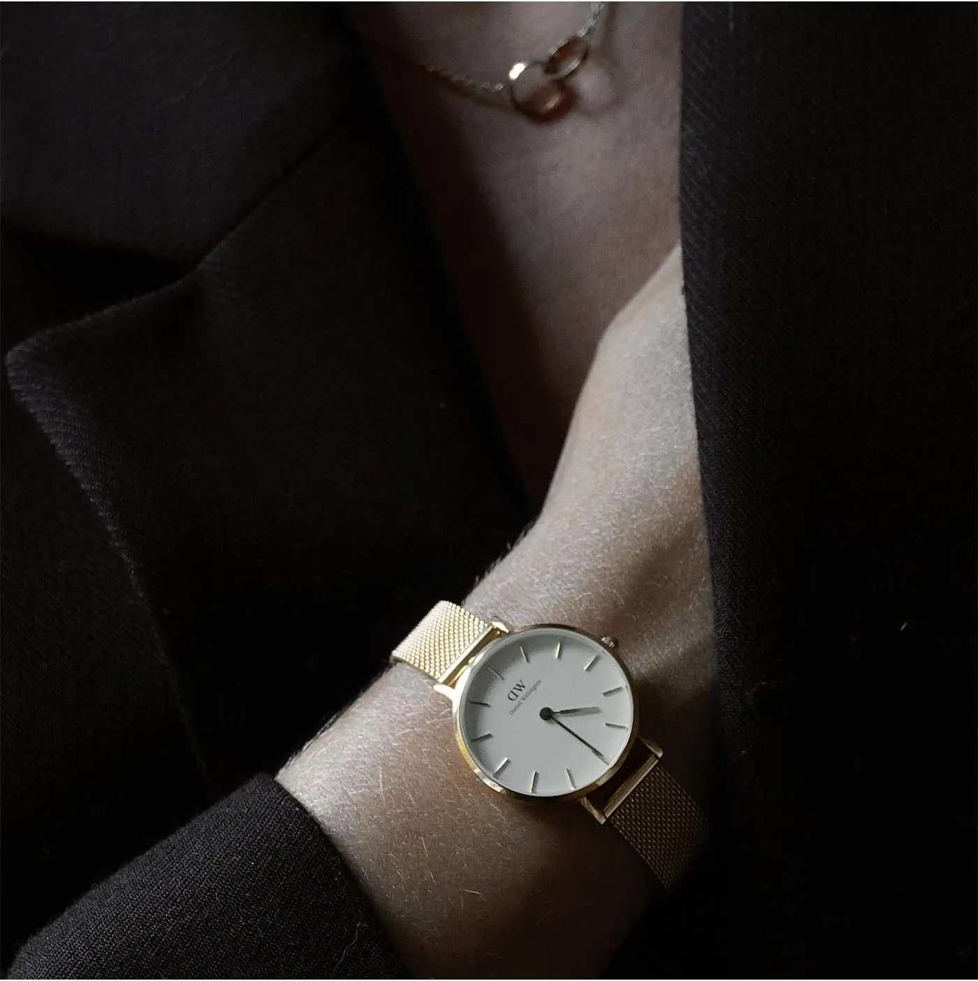 Daniel Wellington Petite Evergold Women’s Watch – Japanese Quartz Movement, Stainless Steel Mesh Strap, Water Resistant, Gold Watch for Women