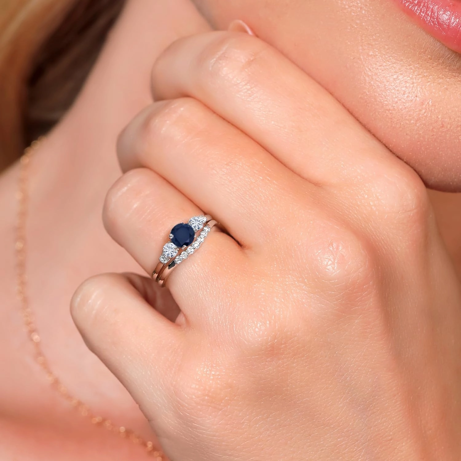 Gem Stone King 0.91 Cttw 10K White Gold Blue Sapphire White Moissanite and White Lab Grown Diamond 5 Stone Bridal Engagement Wedding Ring Set For Women