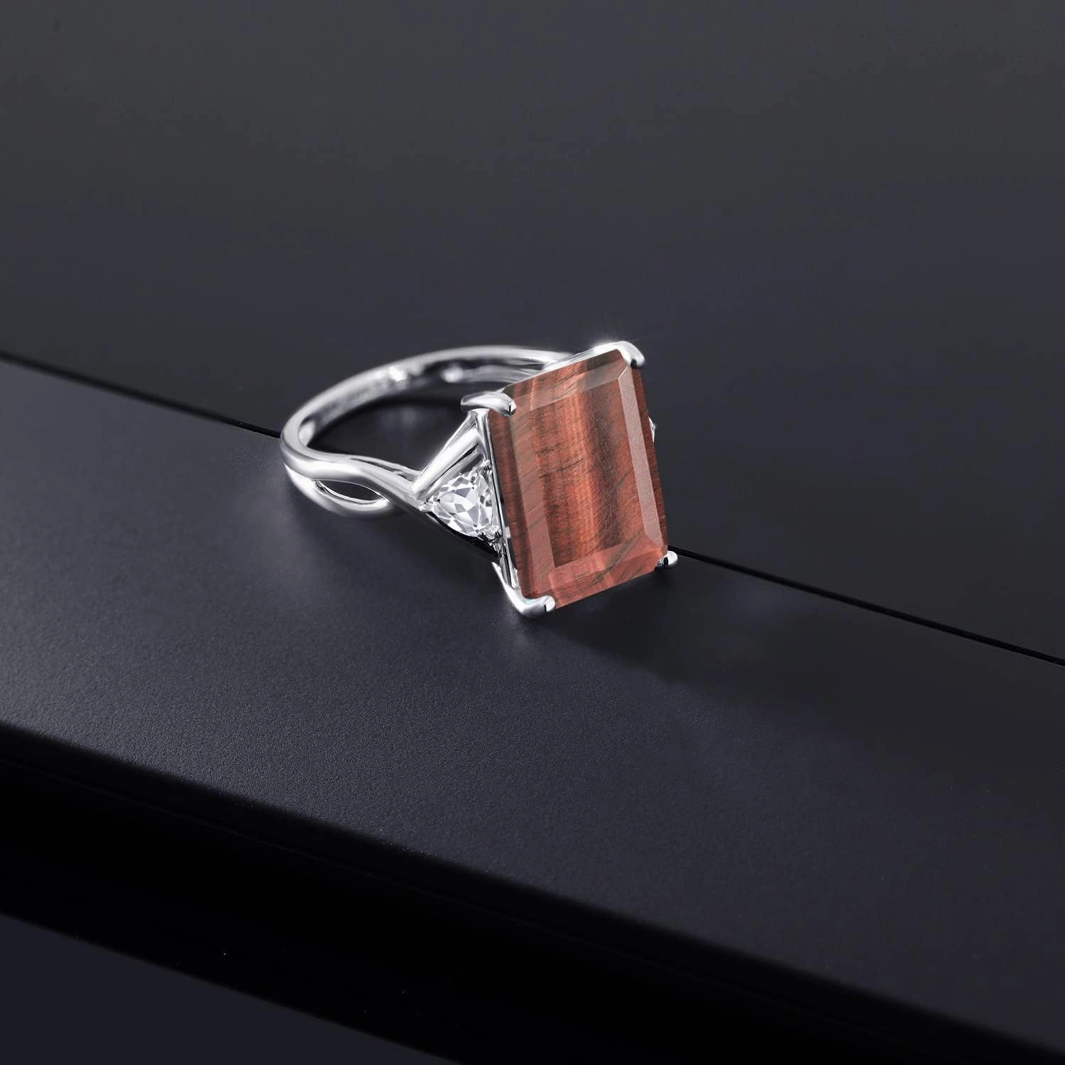 Gem Stone King 10K White Gold Red Tiger Eye and White Created Sapphire 3 Stone Engagement Ring For Women (7.14 Cttw, Emerald Cut 14X10MM, Trillion 4MM, Available in Size 5,6,7,8,9)