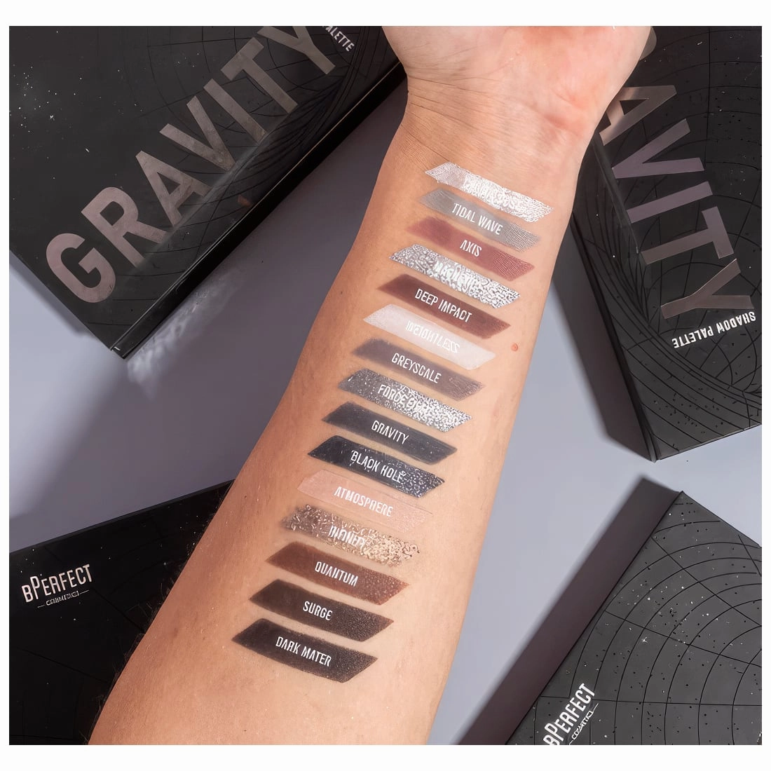 Gravity Eyeshadow Palette - 15 shades
