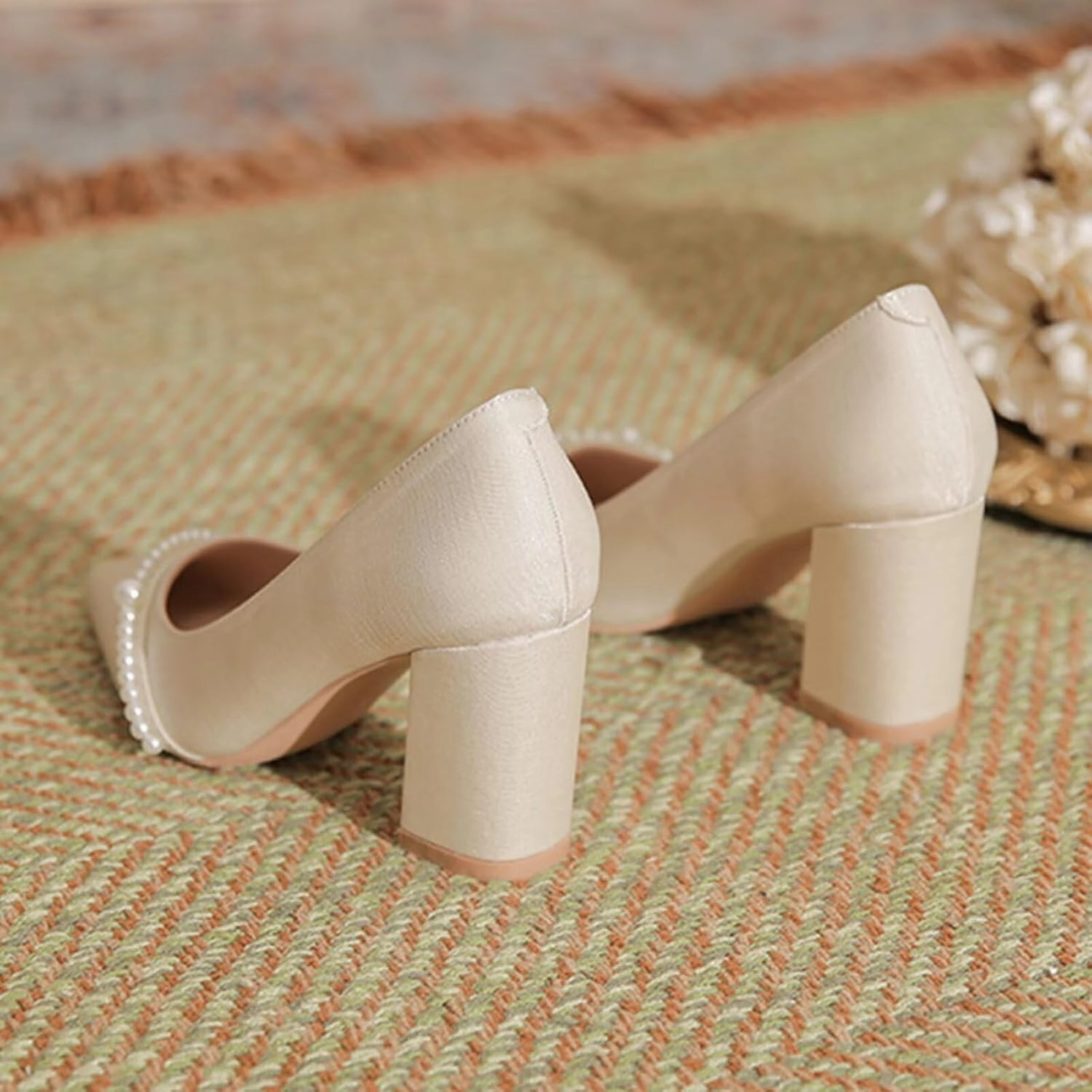 HNVAVQ Women's Pumps Chunky Heels Closed Pointed Toe Wedding Party Dress Shoes for Bride with Pearls,5/7cm Bridal Evening Party Court Shoes,Low Mid Heel,Beige