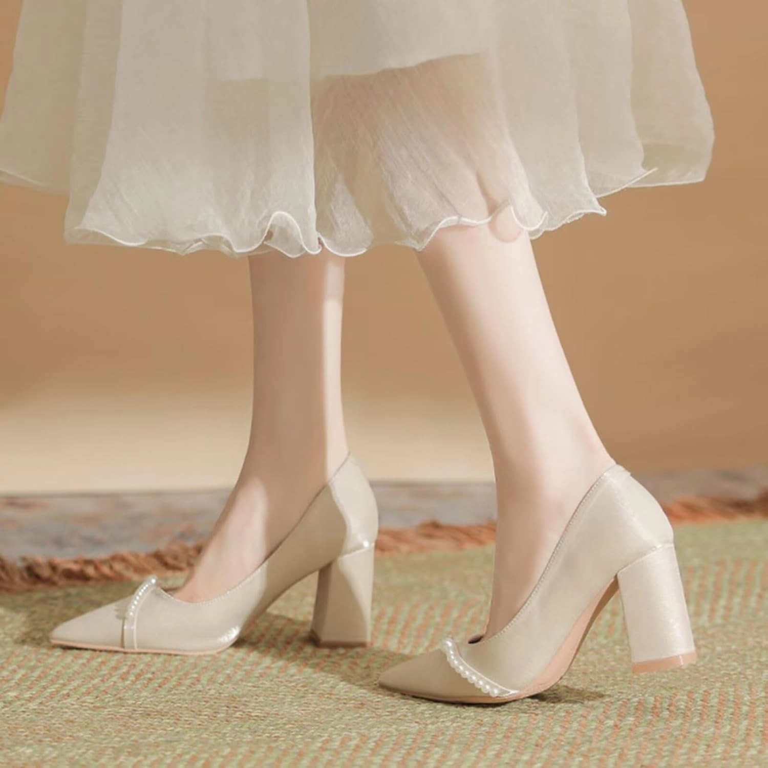 HNVAVQ Women's Pumps Chunky Heels Closed Pointed Toe Wedding Party Dress Shoes for Bride with Pearls,5/7cm Bridal Evening Party Court Shoes,Low Mid Heel,Beige