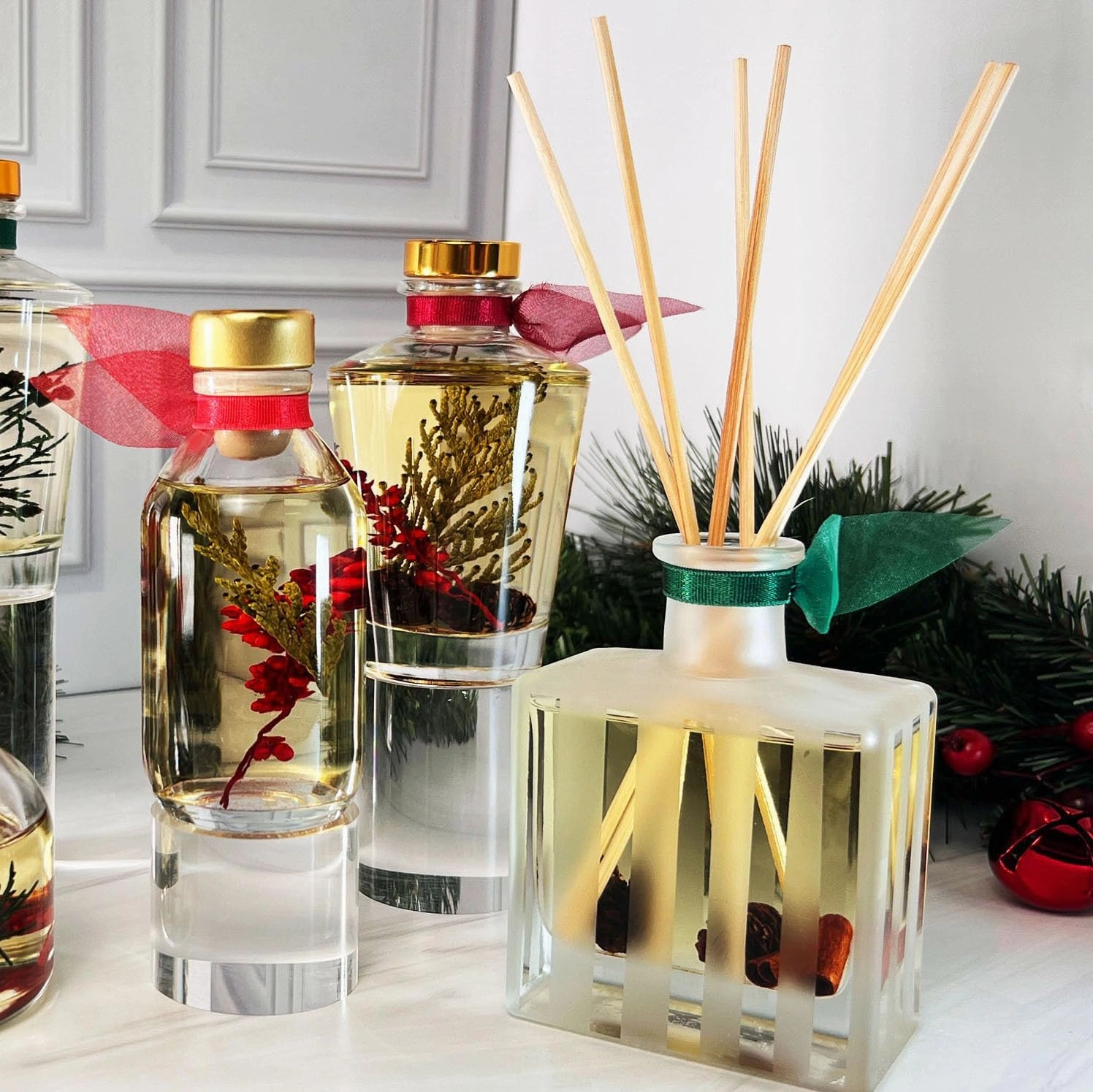 LOVSPA Moroccan Rose Scented Sticks Reed Diffuser Set – Soothing Floral Blend of Rose Essential Oils, 4.5 Ounces, Made in The USA