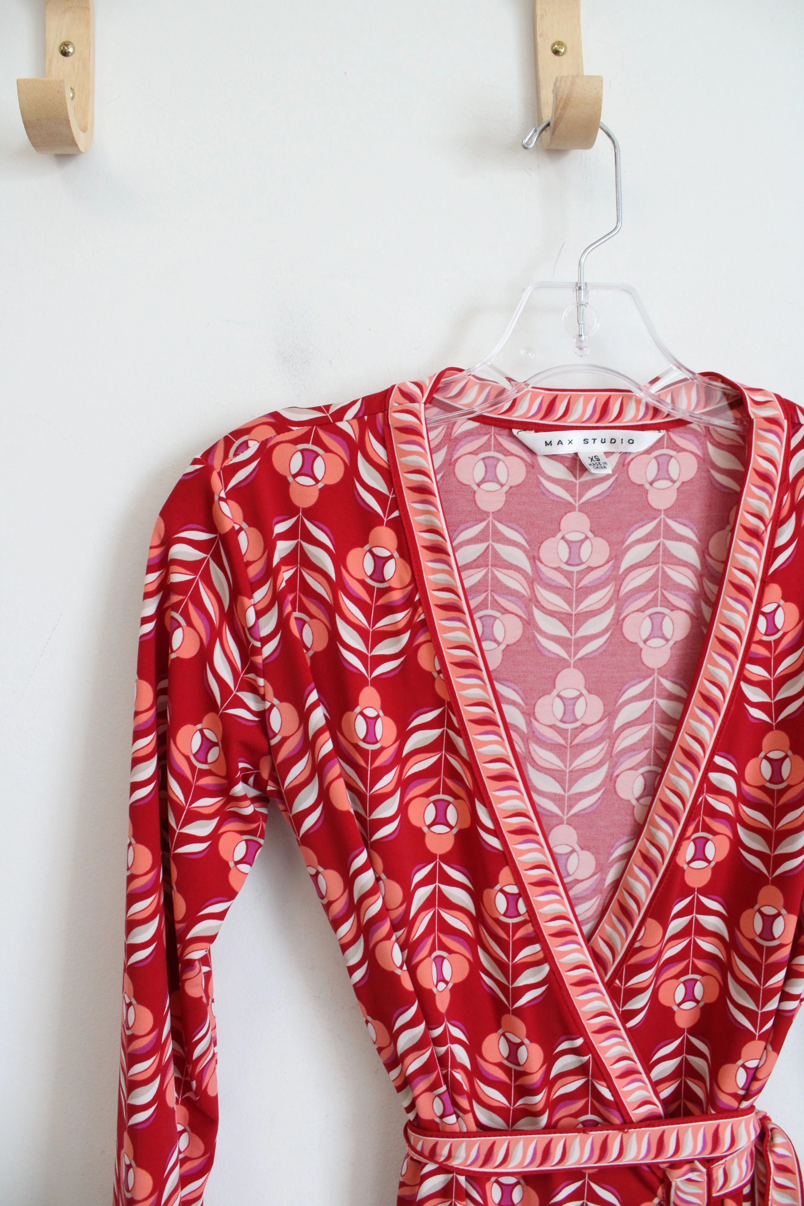 Max Studio Red & Orange Patterned Wrap Dress | XS