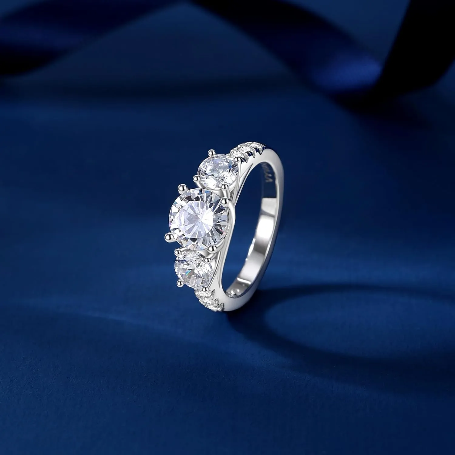 Moissanite Rings for Women Round Cut D Color VVS1 Lab Created Diamond Promise Ring S925 Sterling Silver with 18K White Gold Plated Women's Engagement Rings