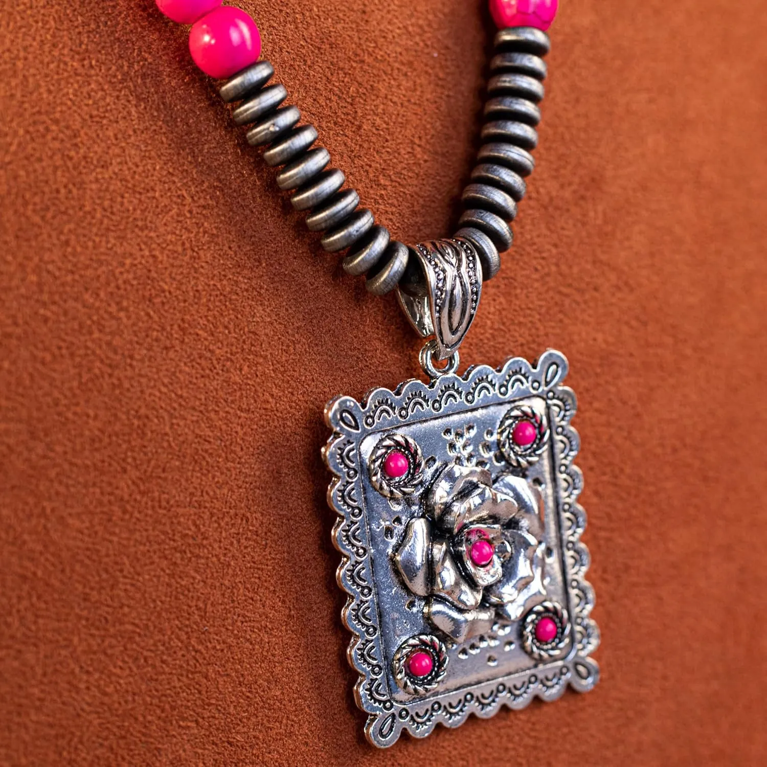 Montana West Wrangler 3 Pieces Jewelry Set for Women Western Cowgirl Necklace Earring Set.