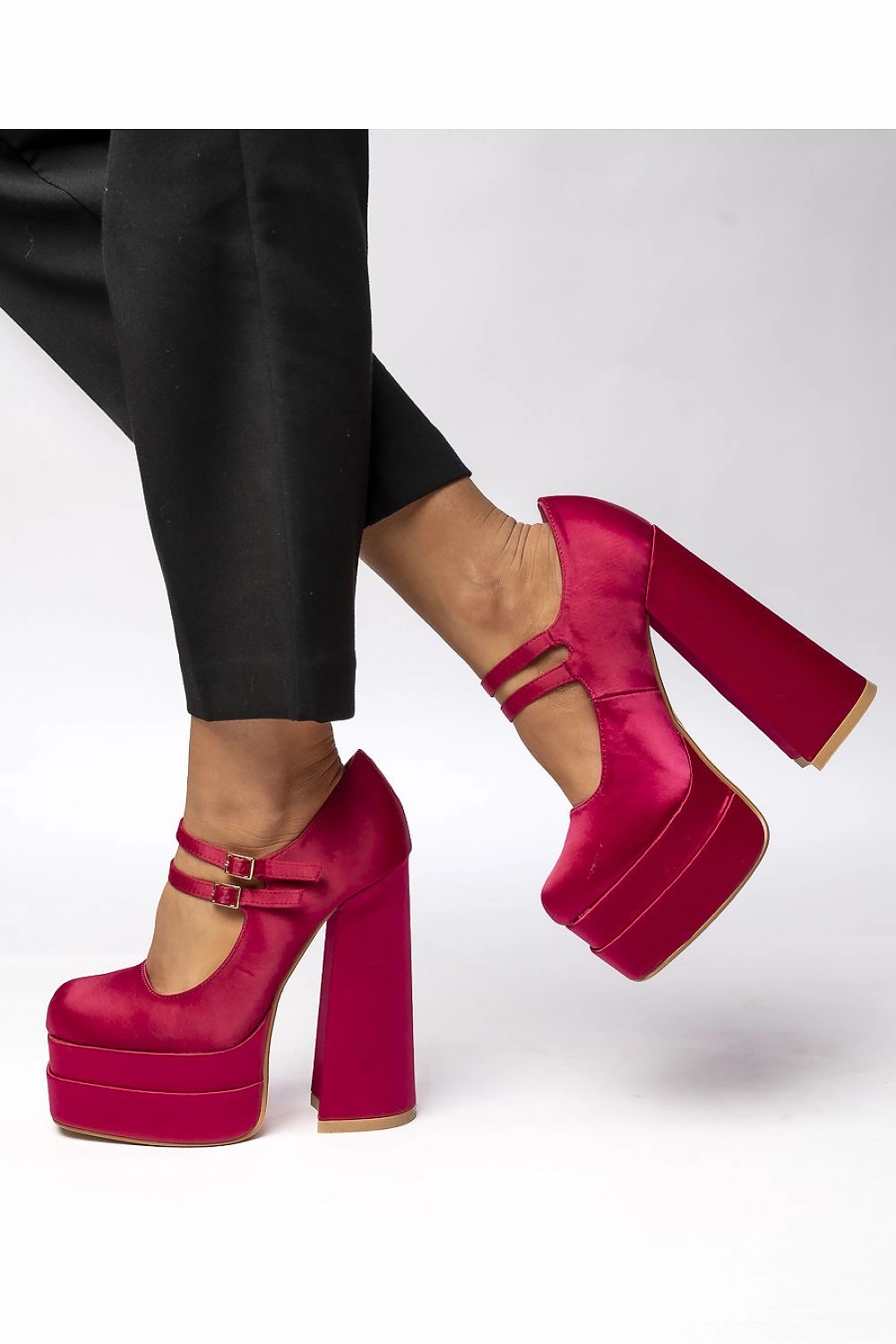 Platform pumps Inello