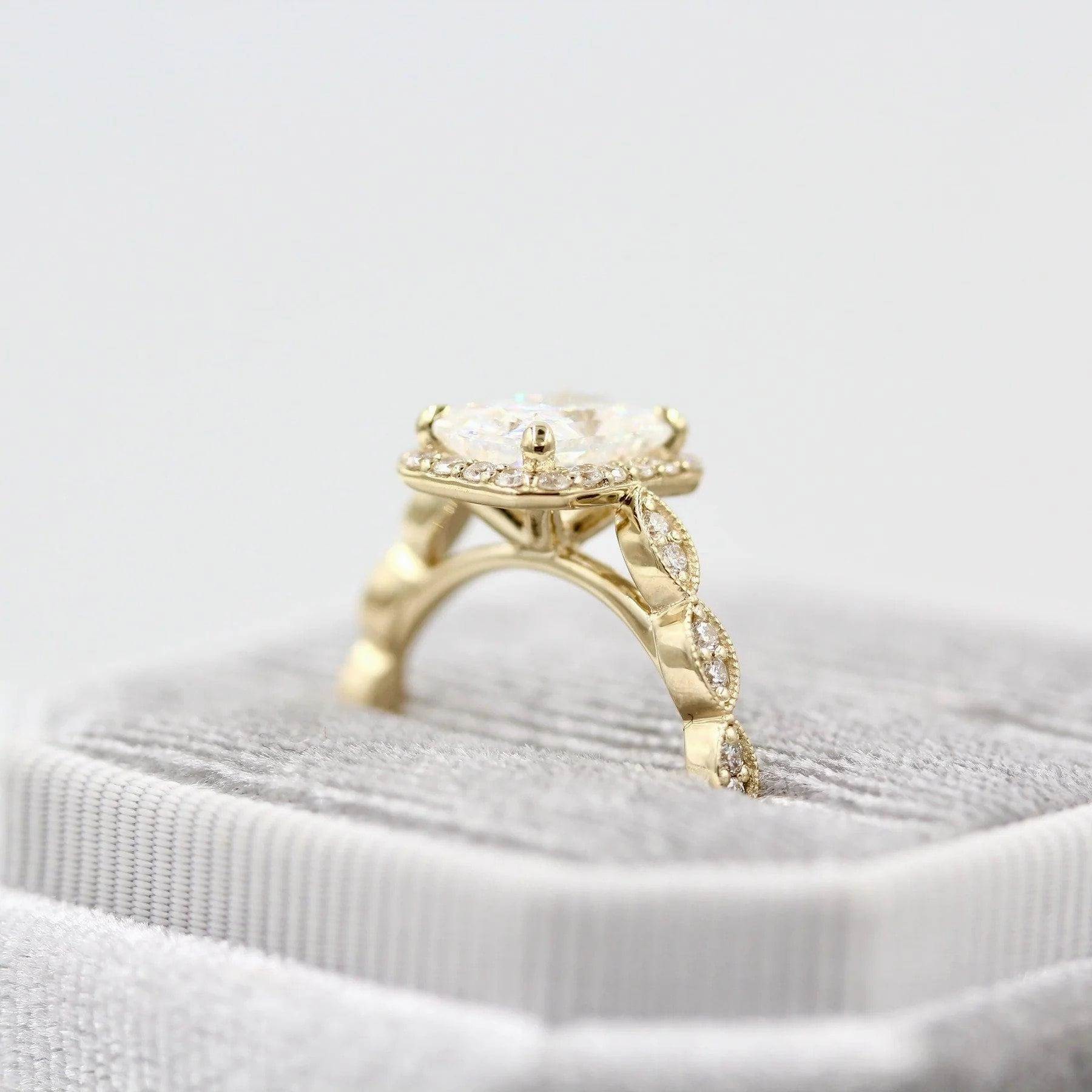 Radiant Cut Engagement Ring, 18K Gold ring Silver ring, Diamond Simulant ring Promise Ring, Stacking ring Solitaire Ring Gift for her halo