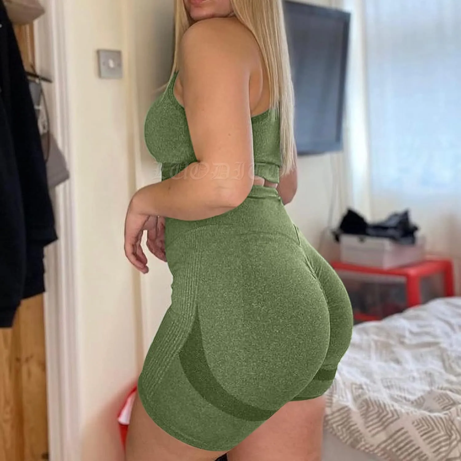 Scrunch Butt Lifting Shorts for Women Workout Gym Smile Contour Seamless Leggings High Waist Ruched Booty Yoga Shorts