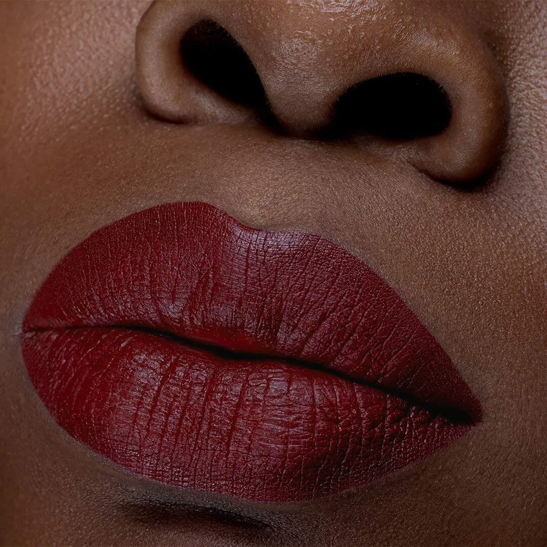 Sigma Beauty Liquid Lipstick – Bold and Luxurious Liquid Matte Lipstick with a Satin Finish - Clean, Vegan Cruelty Free Makeup (Belladonna)
