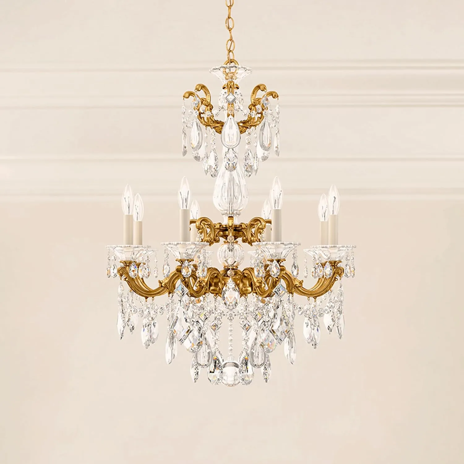 Signature 5007-23, La Scala 8 Light 25in x 34in Chandelier in Etruscan Gold with Clear Heritage Handcut Crystals