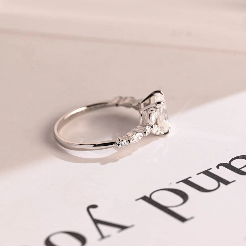 Stunning 1.0 - 2.0 CT Radiant Moissanite Engagement Ring with Double Shank & Pave Design
