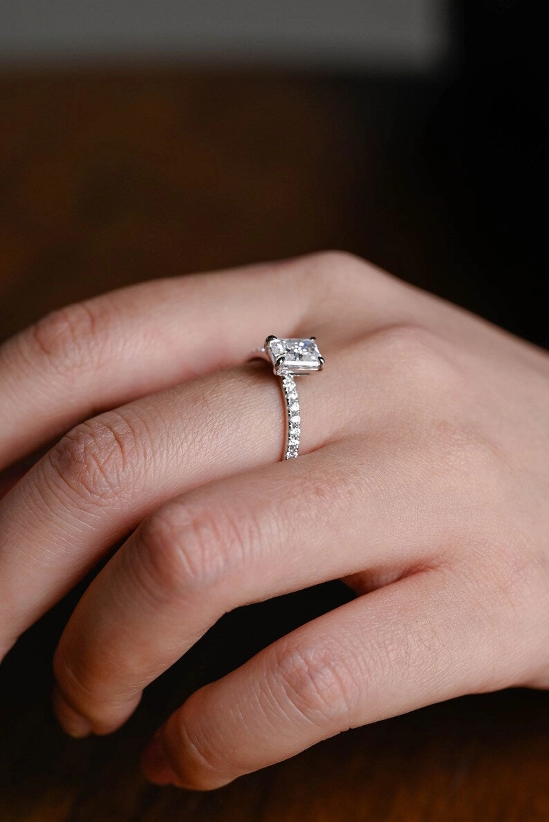 Stunning 1.0 - 2.0 CT Radiant Moissanite Engagement Ring with Pave Design