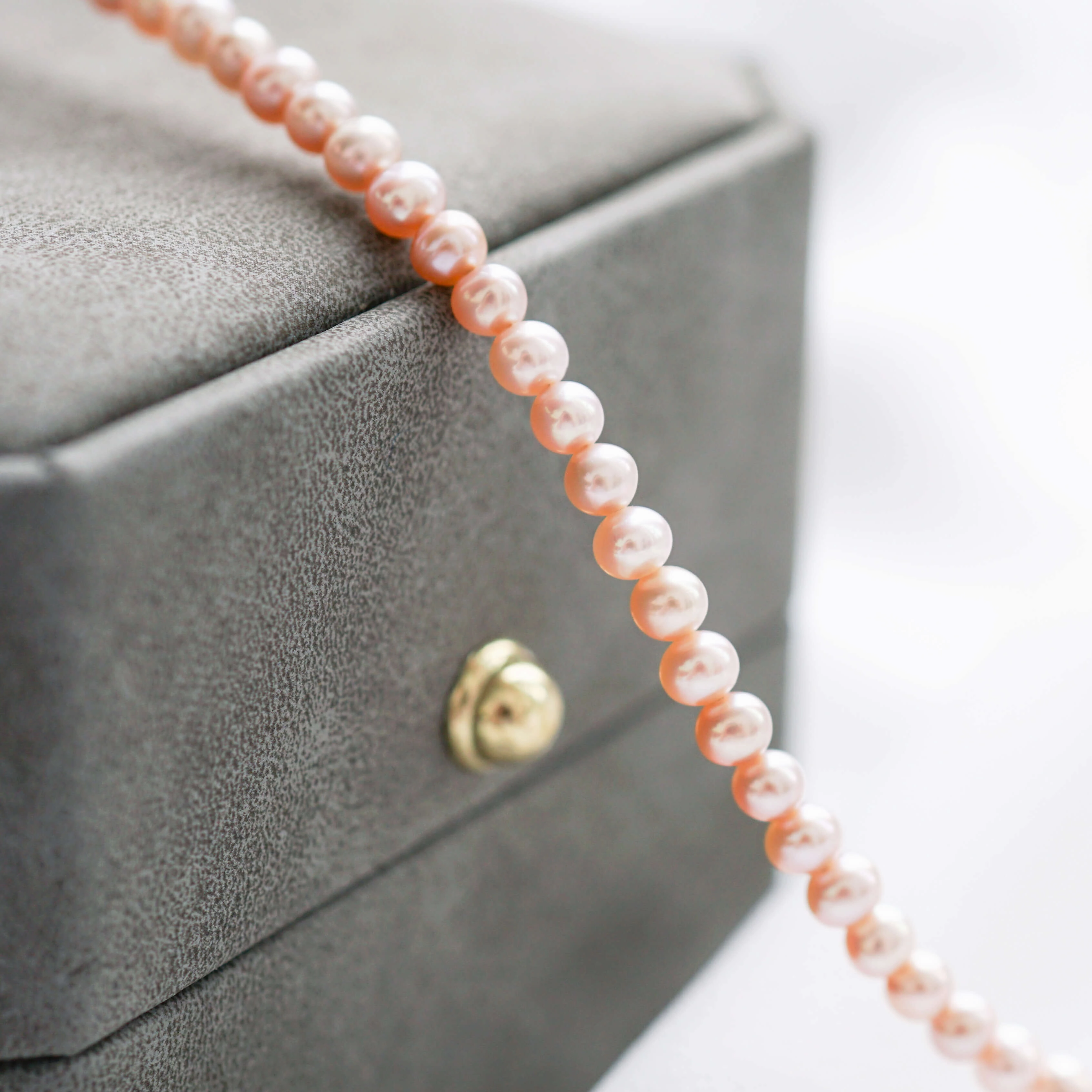 Tiny Blush Pearl Bracelet - 3mm