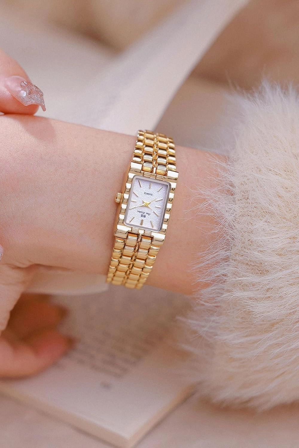 Women's Small Gold Watch, Vintage Rectangular Case, Stainless Steel Bracelet Watches for Women，Bracelet Tools Included